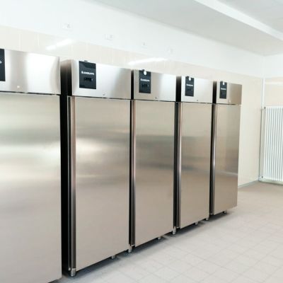 Particolare cucina scuola elementare possagno | crv sistemi